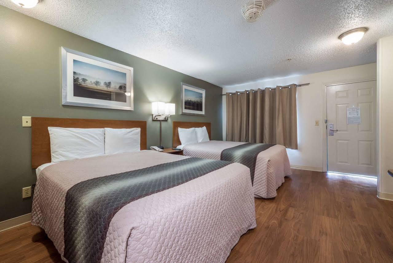 Hometowne Studios By Red Roof Orlando - Ucf Area Alafaya Exterior foto